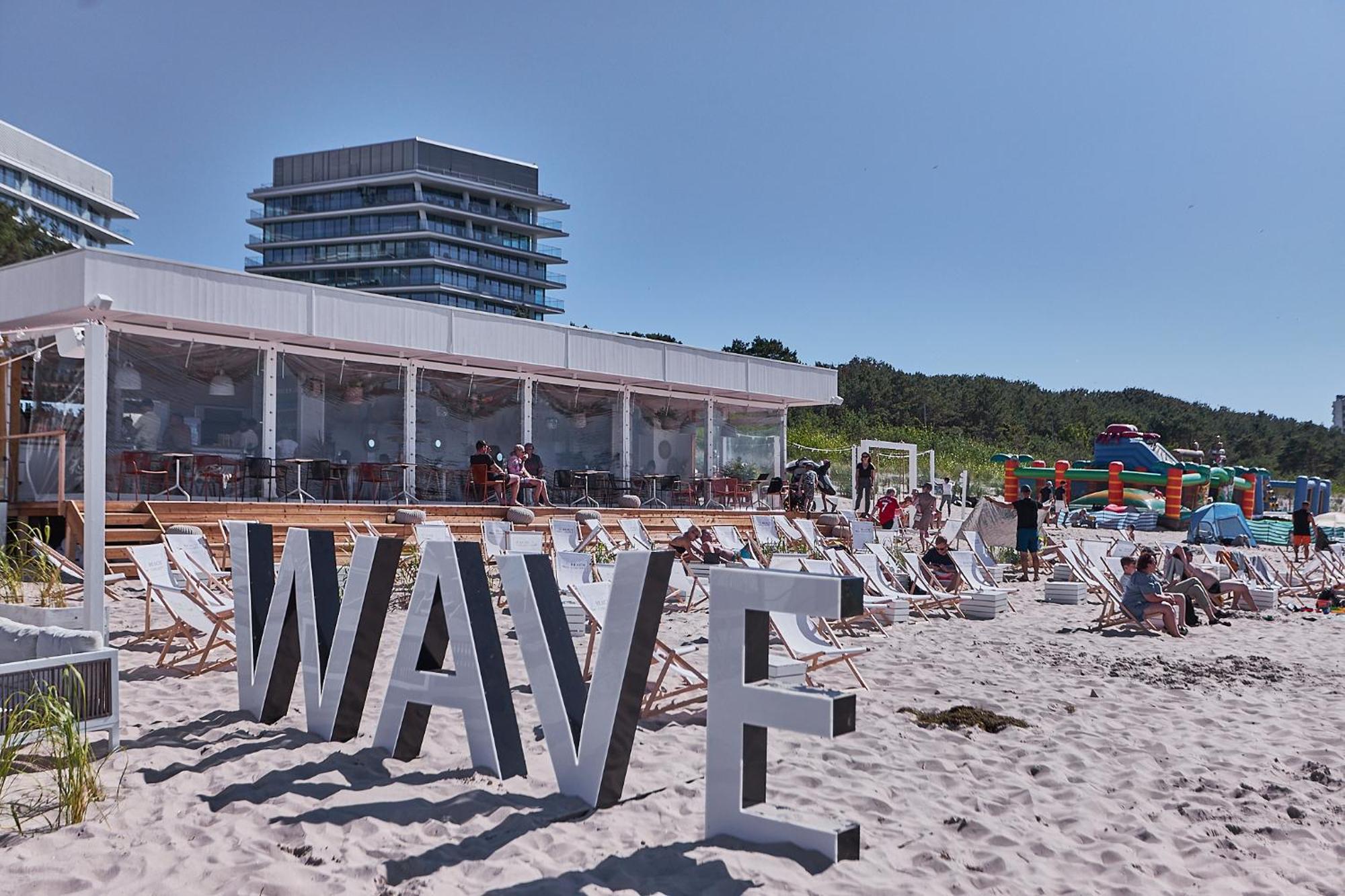 Wave Beachfront Family Apartment Miedzyzdroje Exterior photo